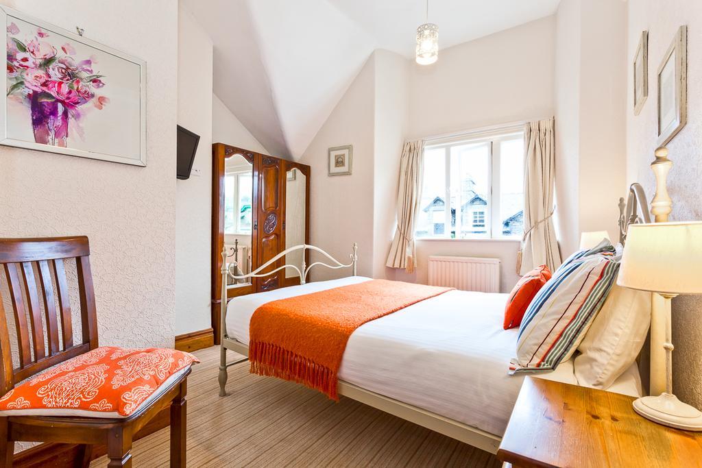 3 Cambridge Villas Ембълсайд Екстериор снимка
