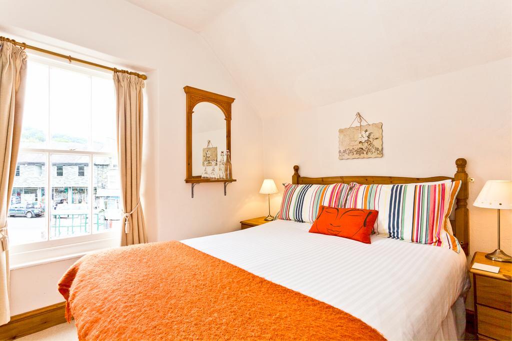 3 Cambridge Villas Ембълсайд Екстериор снимка